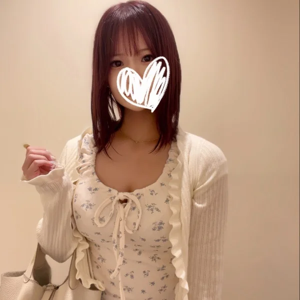 白‎🤍