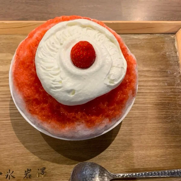 いちごかき氷でひと足早く夏気分🍓🍧