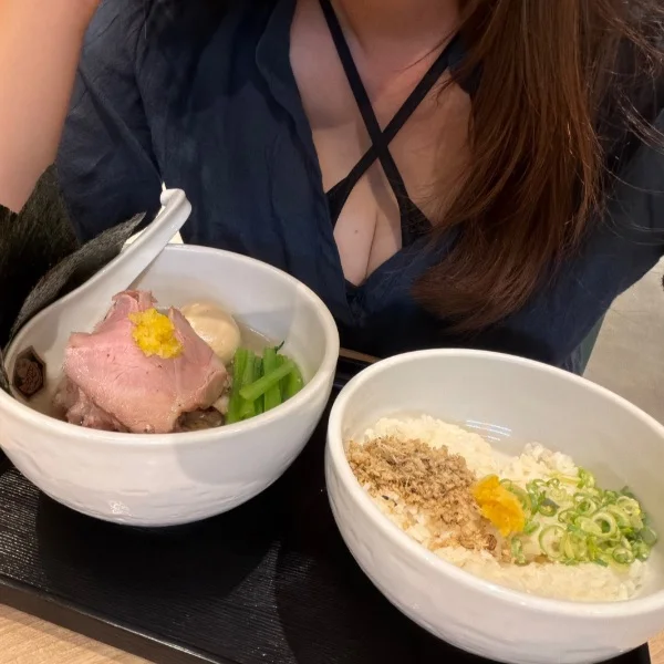 明日出勤致します✨✨