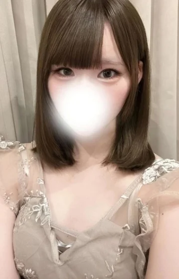 凪 ひなこ