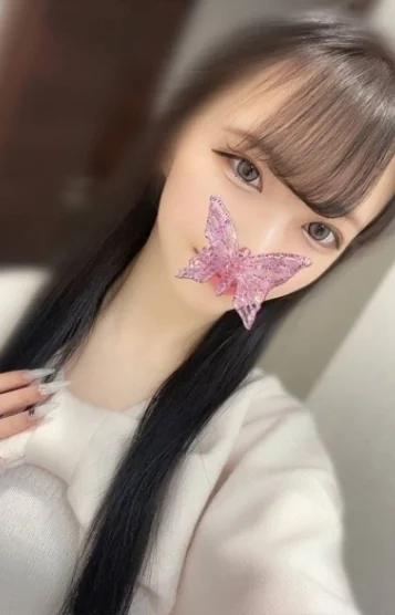 高橋りあら