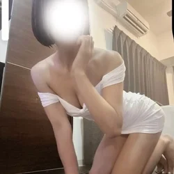 ① 透明感ある癒しオーラ