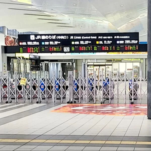 朝早い広島駅