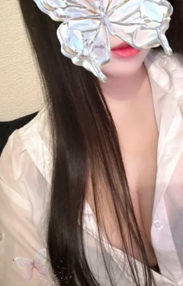鞠まりん