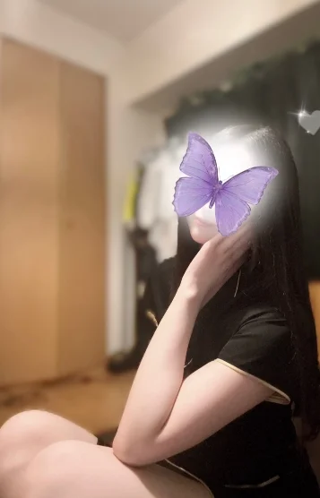 鞠まりん