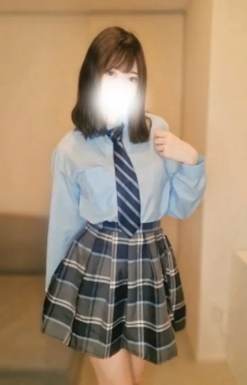 綾瀬みお