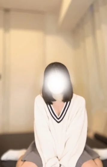 有村ひなの