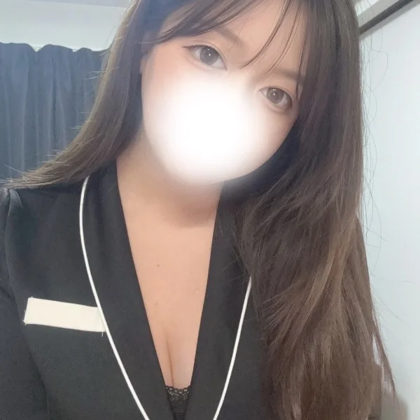 連休前ラスト出勤です♡明日(9/18)10:00〜16:00