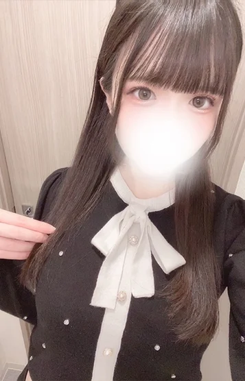 小坂ひなの(F)
