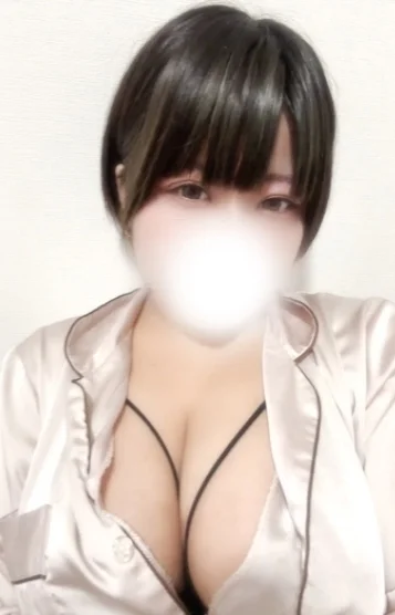 月野リリカ