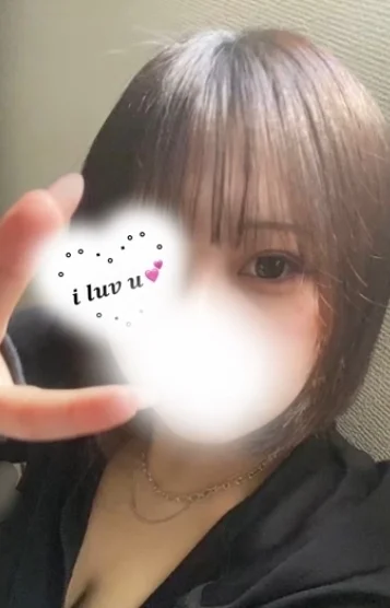 高畑むぎ