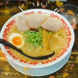 𖤐𖤐 地元ラーメンたべました🍜