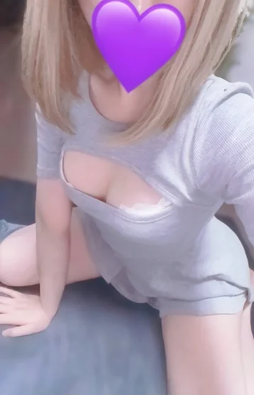 美月ななみ