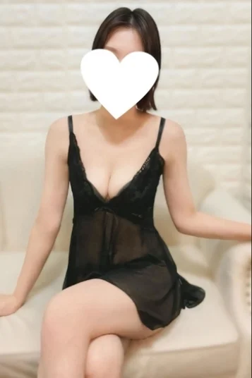 安達あみ