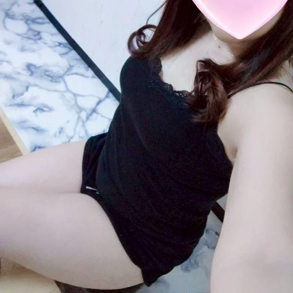 23日(土)13時～出勤します‼️御予約お待ちしております♪