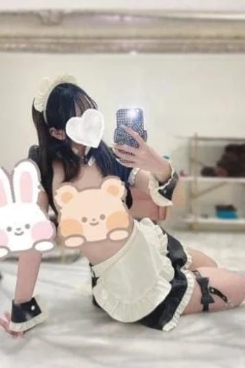 海月 もね