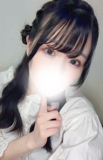 秋本 つばき