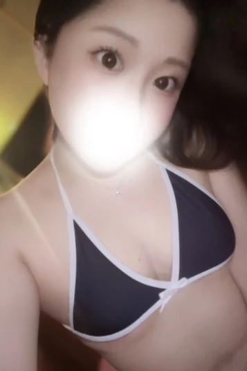 凪りおな