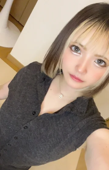 あみな