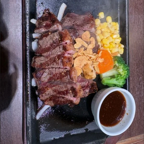 200gも食べたらお腹パンパン…😇