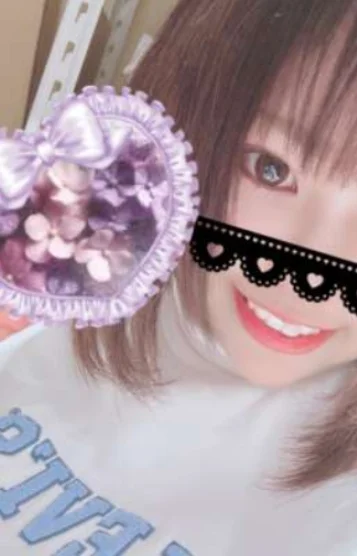 ゆりな