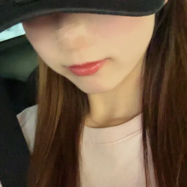 今日います☺️🤍