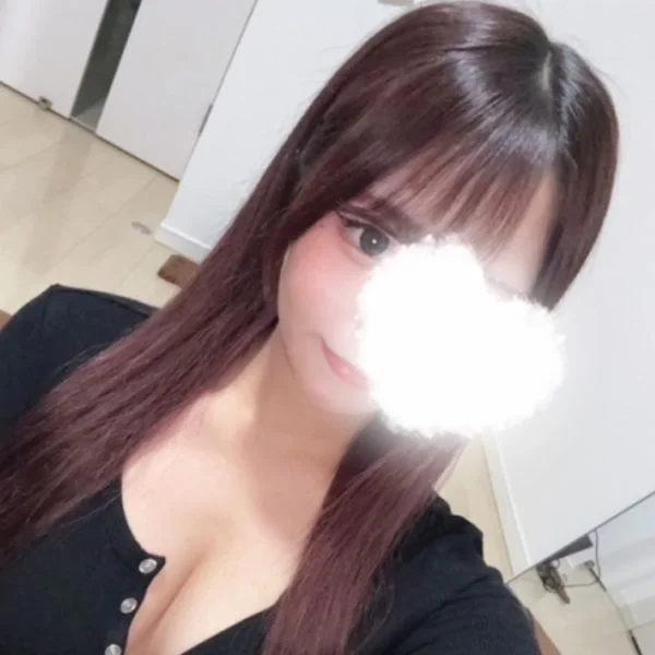 本日22時〜出勤してま〜す♡
