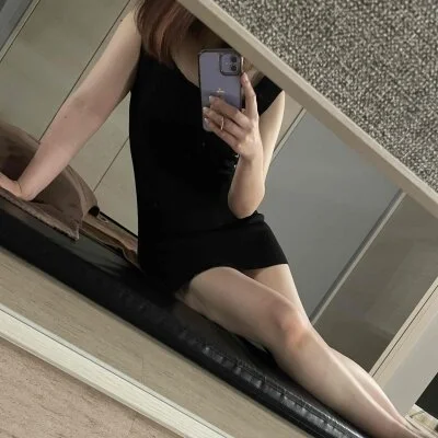 本日人気美人妻【はる】出勤です！　お見逃しなく‼️