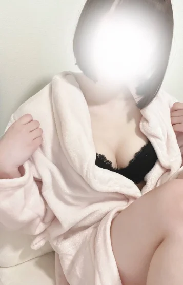 綾瀬 めい