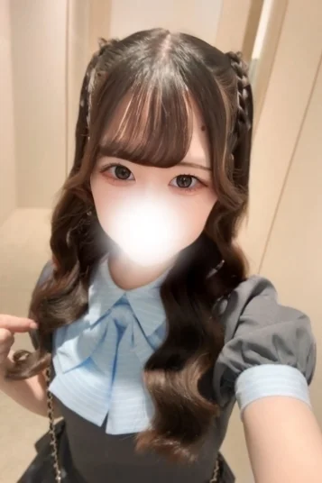 椎名　なるみ