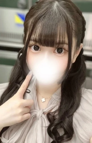 夢及 なこ