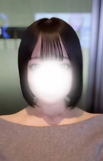 葉月 ももな