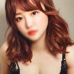 新倉　美優