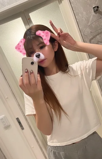 ひな🐣🧡美人秘書