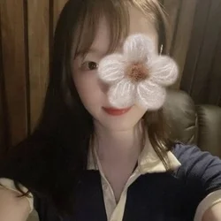 大自然あふれるロッジの中 ドキドキで衝...