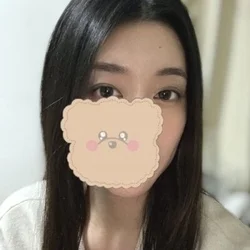 大自然あふれるロッジの中 ドキドキで衝...