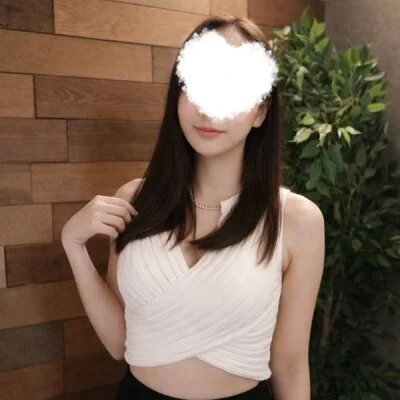 大自然あふれるロッジの中 ドキドキで衝撃的なドライヘッドスパ