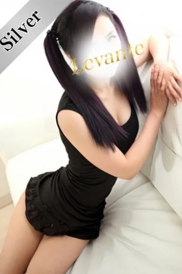 観月かれん