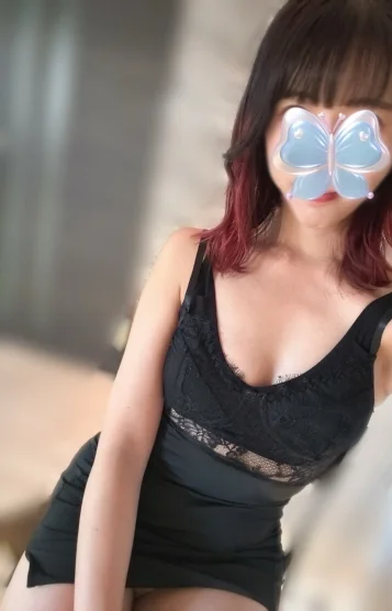 吉沢 ゆりな