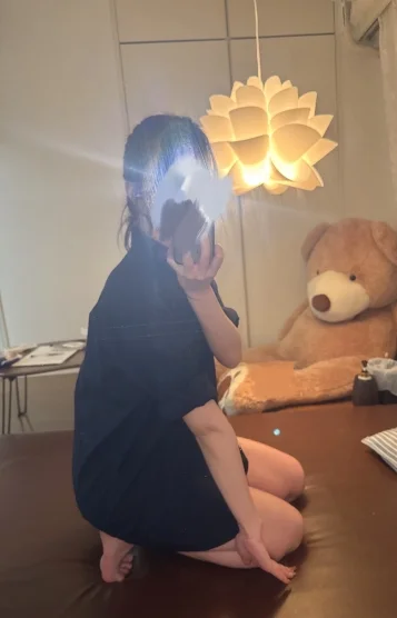 ユリ