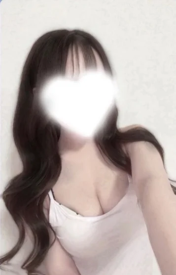 ルリ⭐︎萌かわ美少女