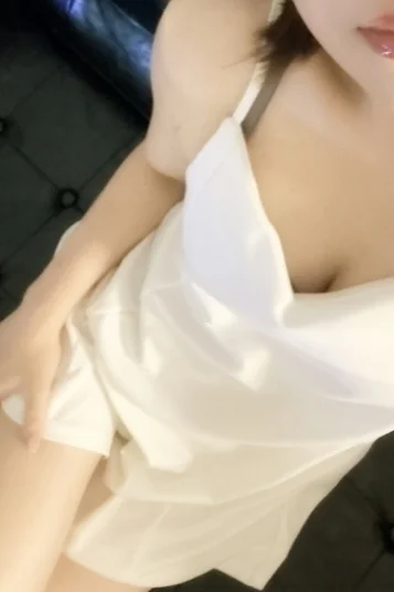 水瀬　しずく