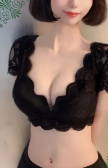 齋藤れな　　モデル系