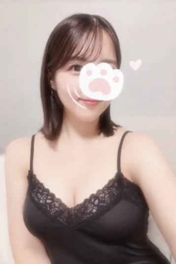 小川ひな
