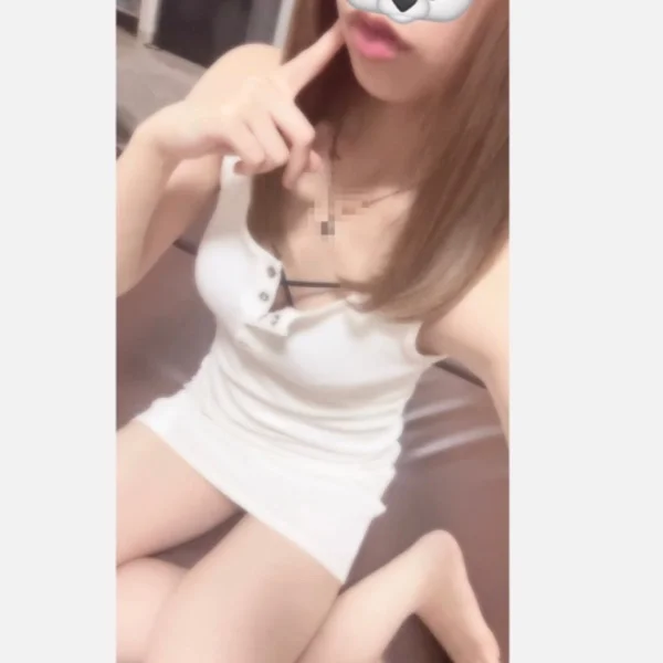 本日20時〜24時出勤ちゅ♥️