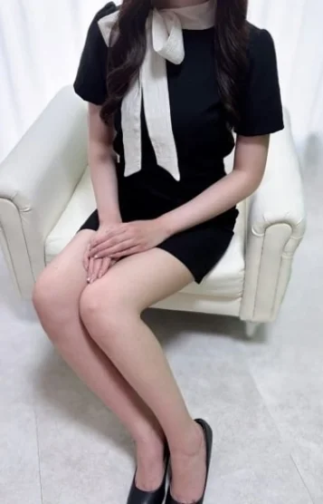 悠亜