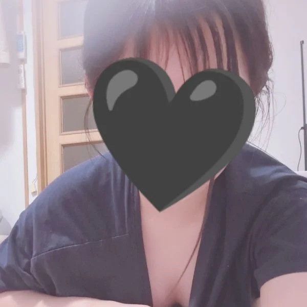 チラッ