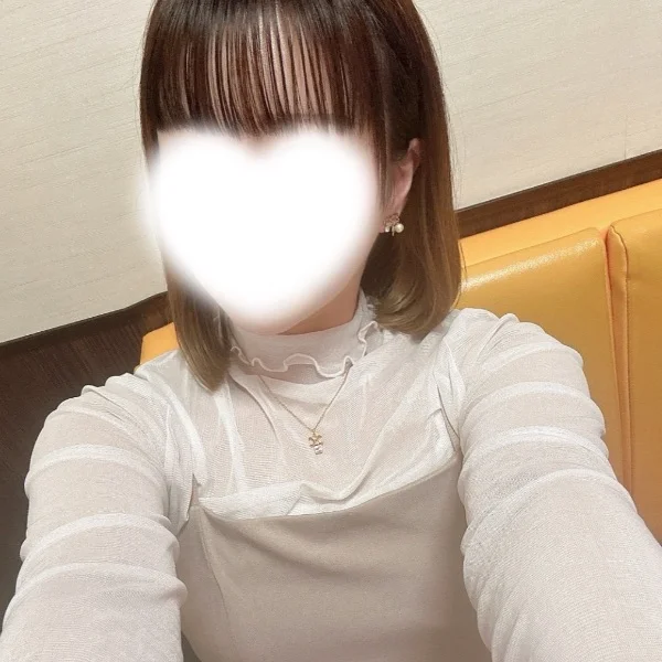 本日15時〜21時⏰出勤します🥺