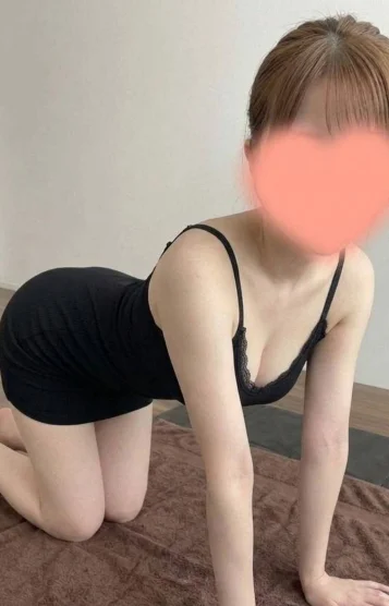 月岡奈々