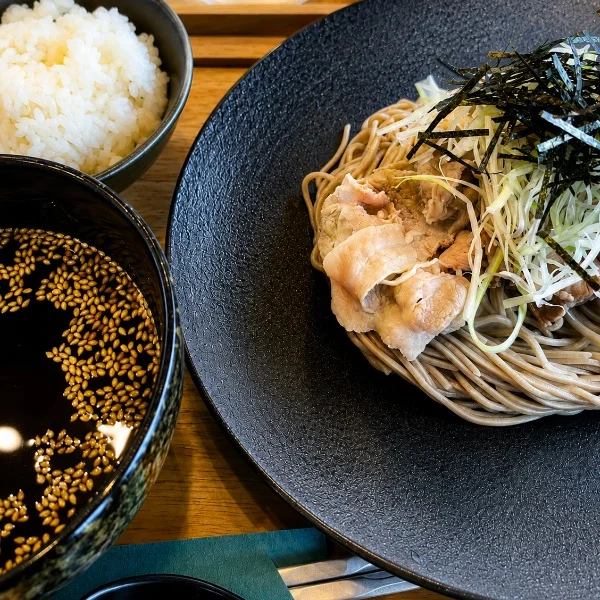 お蕎麦でほっと一息☺️